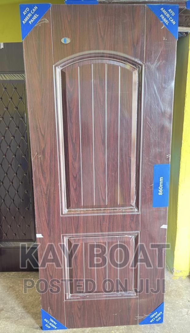 Brownlike Wooden Door With All Accessories · Photo 2