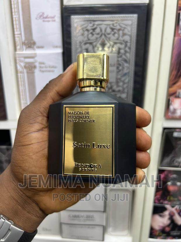Satin Luxe Pendora Scent · Photo 2