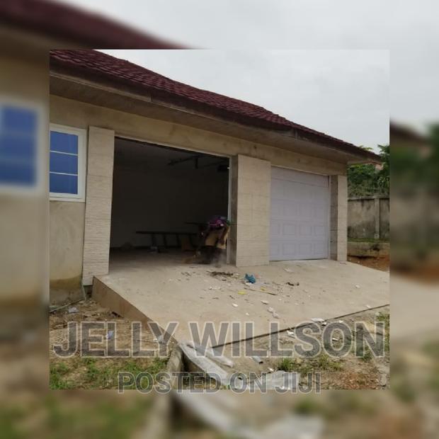 Double 9x8 Garage Door With Remote photo 2