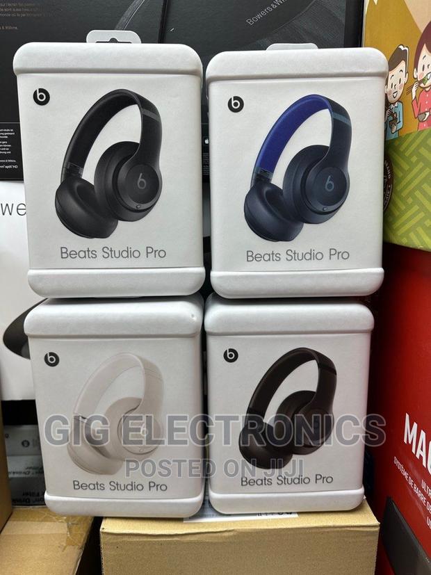 Beats Studio Pro Wireless Over-Ear Headphones · Photo 4