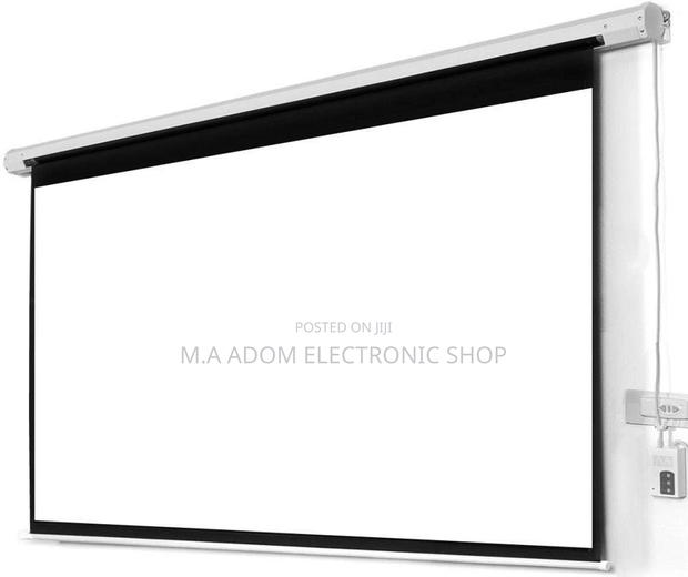Fresh in Box Project Screen 300 Cm by 300cm · Photo 2