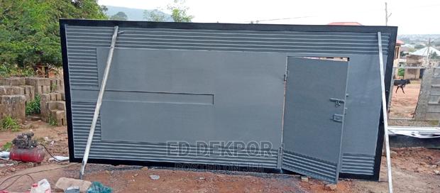 Bk Metal Gate · Photo 1