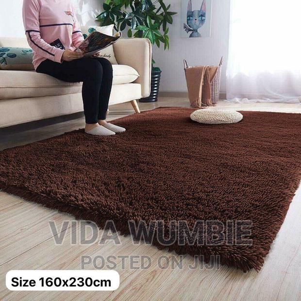 Fluffy Fur Carpet (160/230cm) · Photo 2