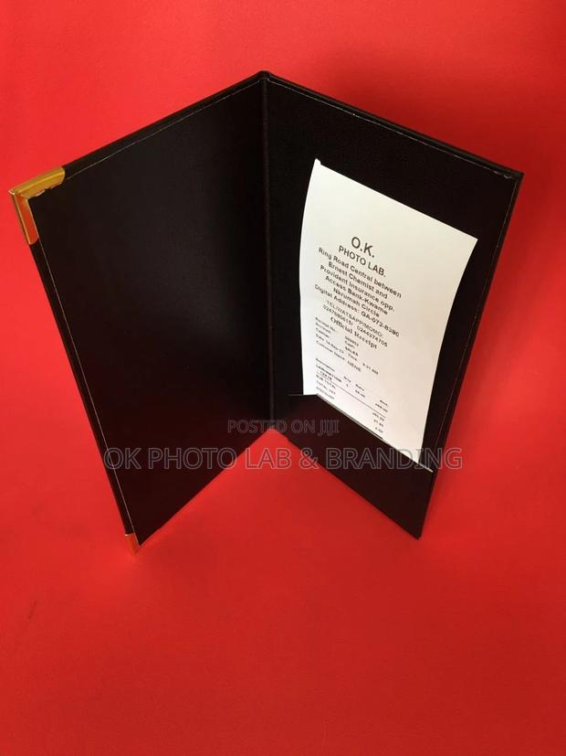 Elegant Single Pouch Receipt Holder With Gold Borders photo 2
