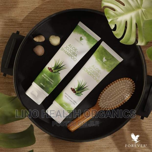 Forever Aloe Jojoba Shampoo Conditioner · Photo 2