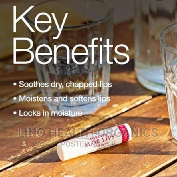 Forever Aloe Lips for Smooth and Soft Lips · Photo 2