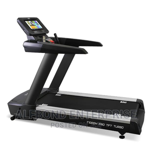Bronze Gym T1000m Pro TFT Turbo Commercial Treadmill. 200kg · Photo 3