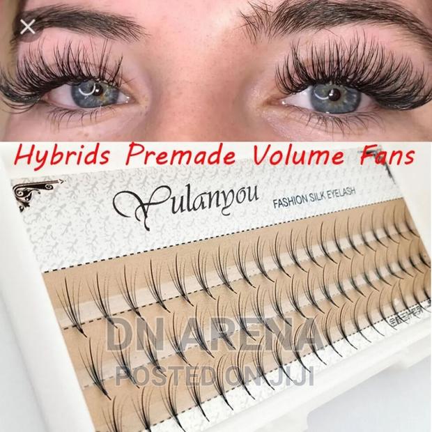 Hybrids Premade Volume Fan Lashes · Photo 4