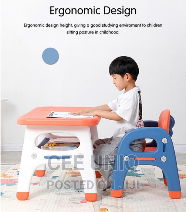 Kids Table and Chair · Photo 2