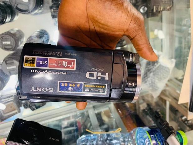 Quality Sony HDR-XR550 240GB HD Handycam Camcorder(Black). · Photo 2