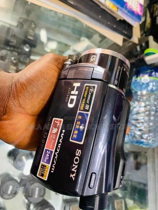Elegant Sony HDR-XR550 240GB HD Handycam Camcorder · Photo 2