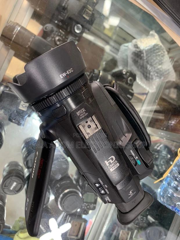 Reliable and Affordable Canon VIXIA HF G40 Full HD Camcorder · Photo 2