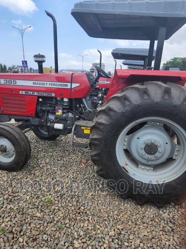 2023 Massey Ferguson 385 photo 2