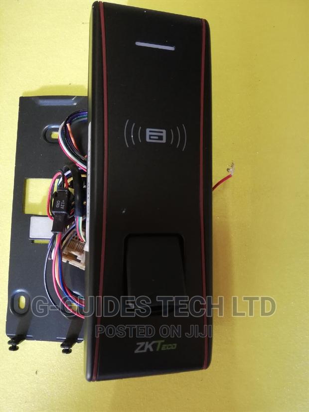 Zkteco F16 Fingerprint Access Control Terminal · Photo 4