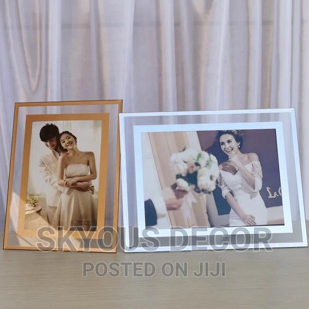 Crystal Wall Frame · Photo 2