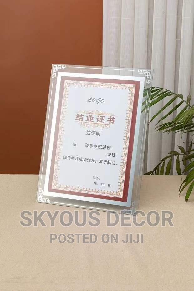 Crystal Wall Frame for Citation and Certificate · Photo 2
