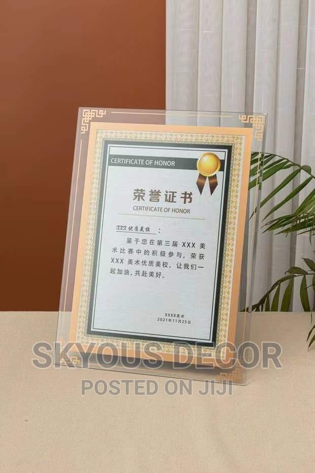 Crystal Glass Photo Frame for Citation Certificate · Photo 2