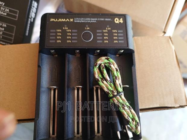 18650 Lithium Digital Charger 3.7volt · Photo 4