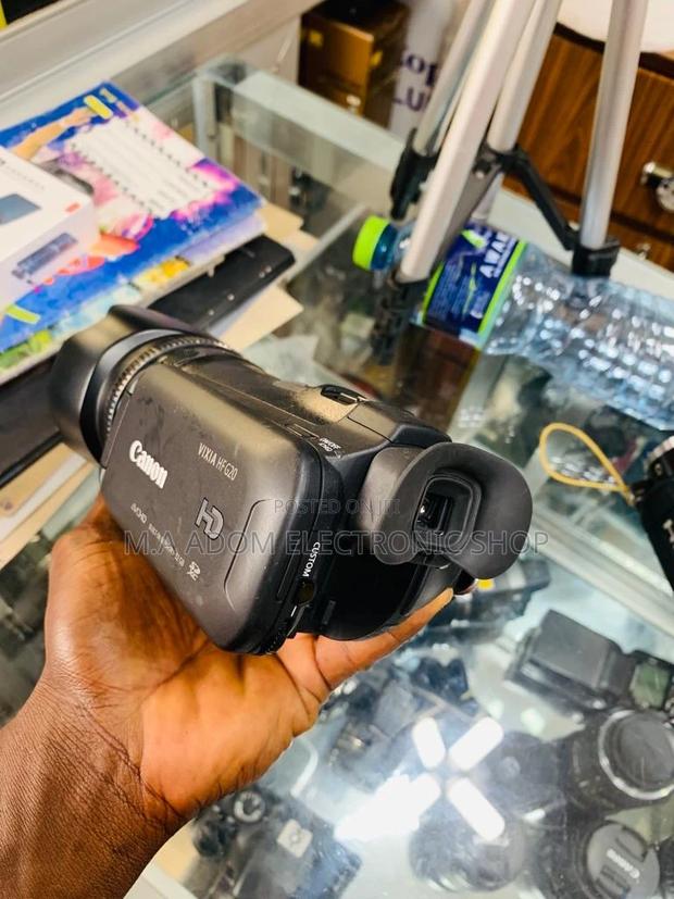 Fresh in Box Canon 32GB VIXIA HF G20 Full HD Camcorder,Black · Photo 2