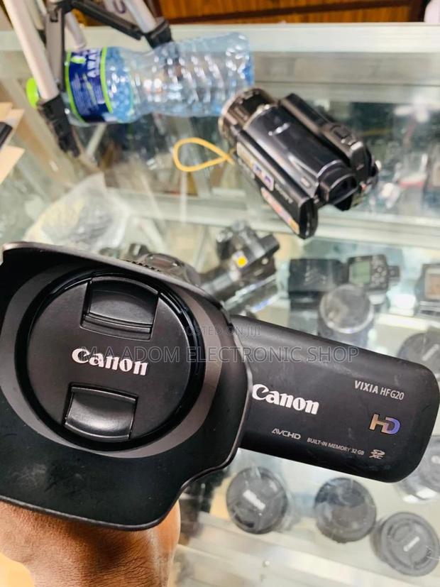 Authentic Canon Camcorder Available(VIXIA HF G20)Black · Photo 2