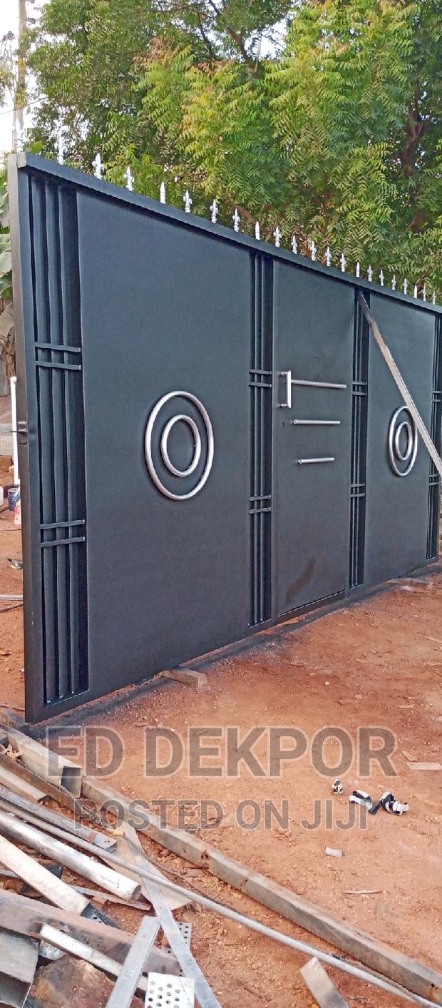 DDE Metal Gate · Photo 1