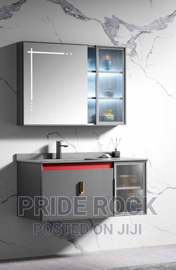 Led Mirror Vanity, Cabinet Basin · Photo 2