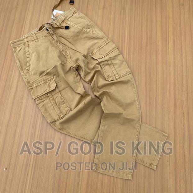 Cargo Pants · Photo 2