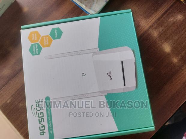 Universal Router · Photo 3