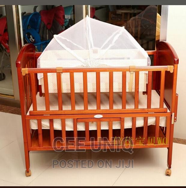 2 in 1 Baby Cot With Drawer · Photo 3