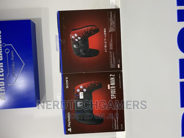 Spider- Man Limited Controller · Photo 3