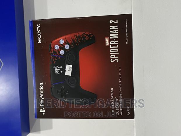 Spider- Man Limited Controller · Photo 4