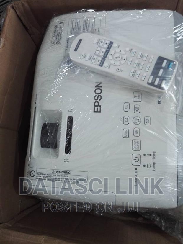 Epson High 1080p Resolution Projector photo 2