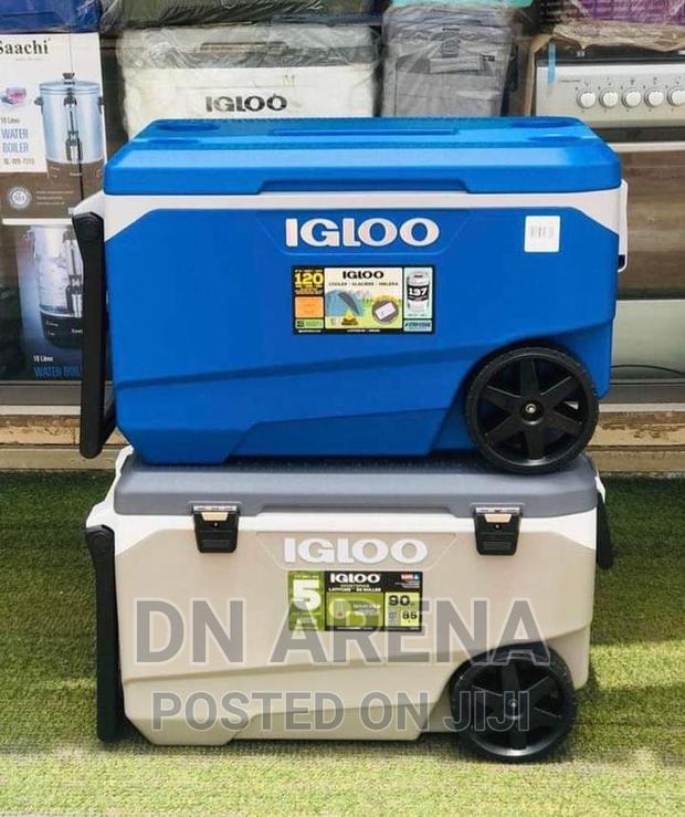 Igloo 90quart Roller Ice Chest