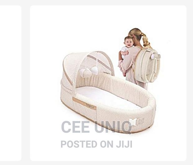Baby Travel Bassinet · Photo 2