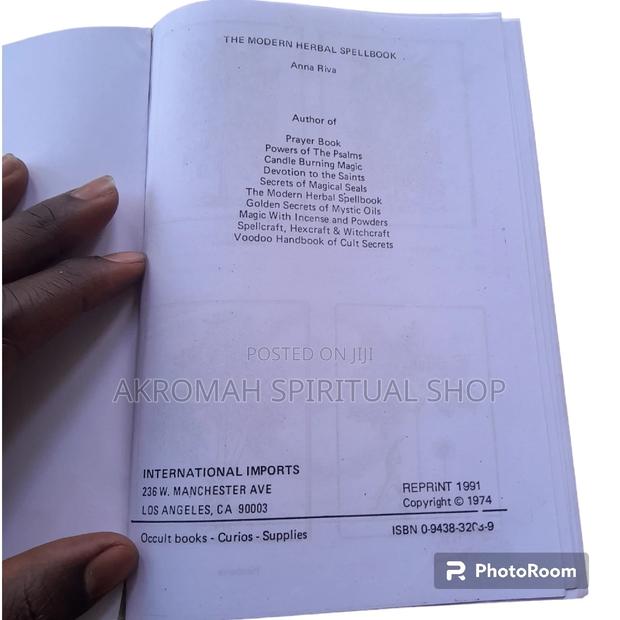 The Modern Herbal Spell Book photo 2