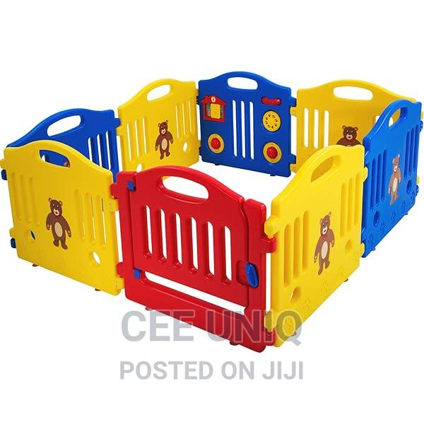 8 Panels Safety Play Center Yard · Photo 4