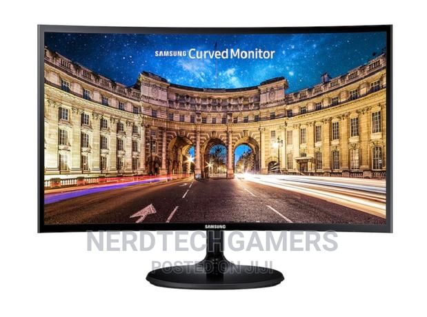 SAMSUNG CURVED 27" Monitor · Photo 4