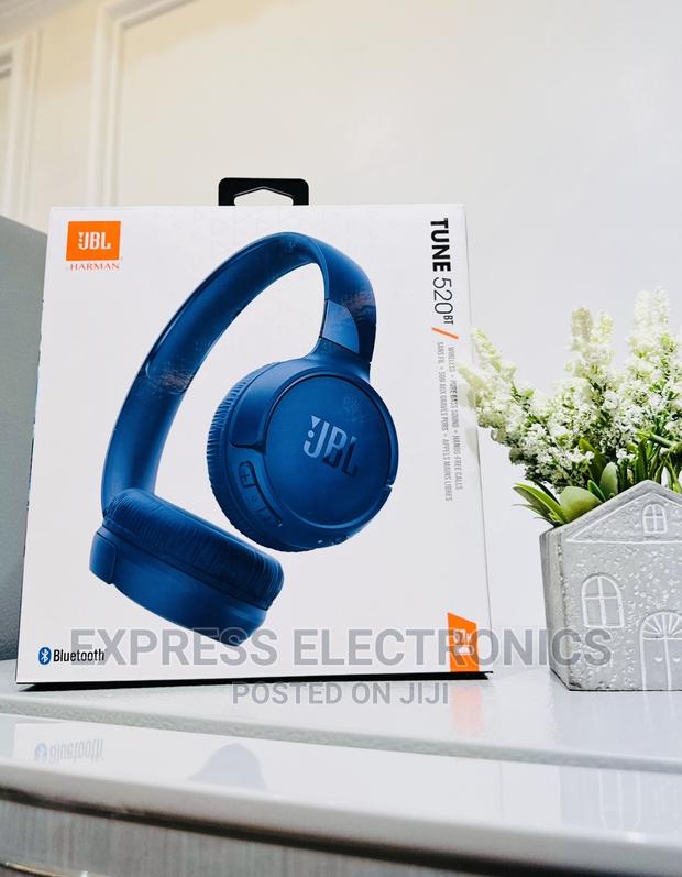 Purchase the Best Headphones JBL Tune 520 · Photo 2