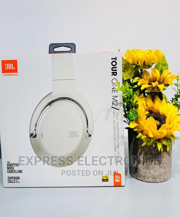 Purchase the Best JBL Tour One M2— · Photo 2