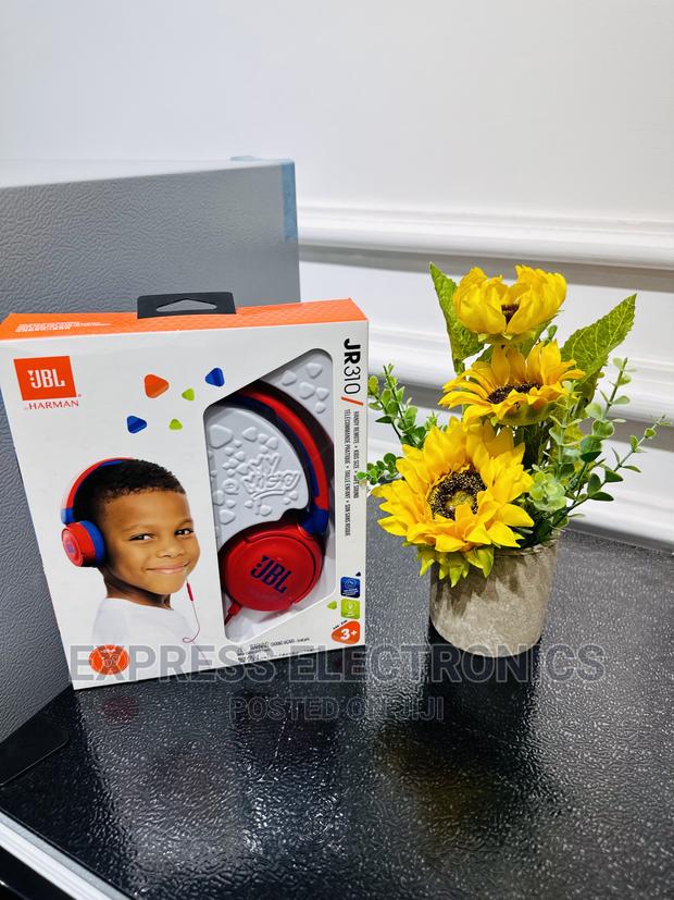 Look Very Cute JBL JR 310 Headphones · Photo 2