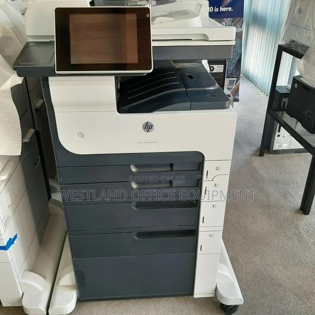 Hp Laserjet 725 · Photo 4