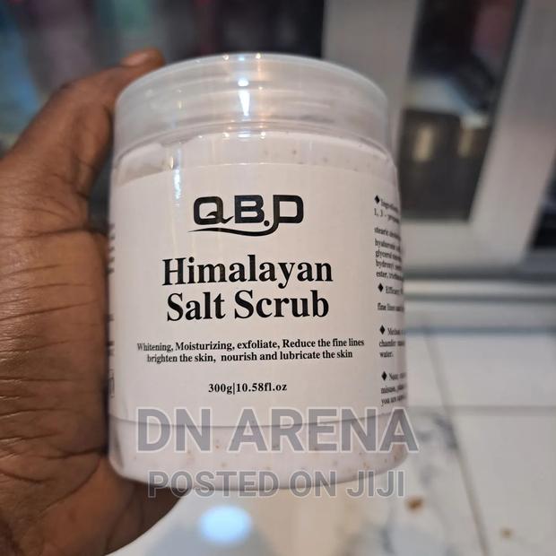 QBD Himalayan Salt Scrub 300g/10.58ft.Oz · Photo 2