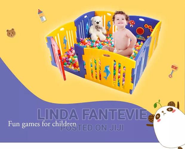 8 Panel S Fence With Balls And Mat · Photo 3