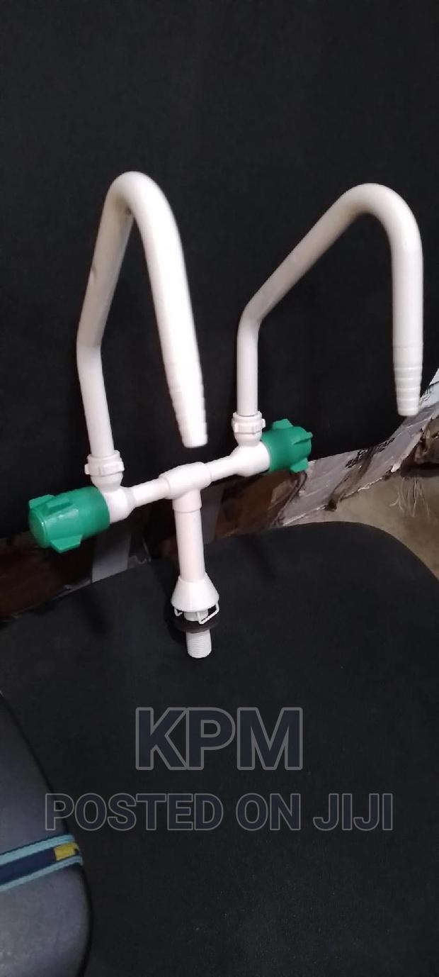 Laboratory Tap Double 2 Way · Photo 3