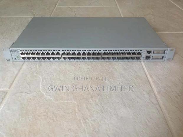 Allied Telesyn - At-8350gb -48ports 10/100 + 2gbic Slot · Photo 4