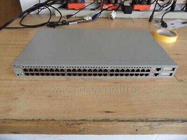 Allied Telesyn - At-8350gb -48ports 10/100 + 2gbic Slot · Photo 3