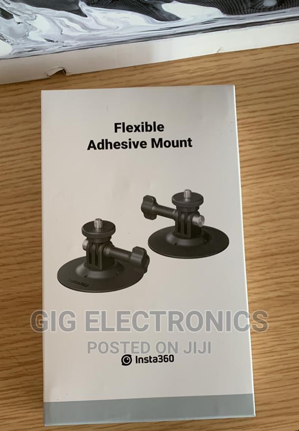 Insta360 Flexible Adhesive Mount · Photo 4