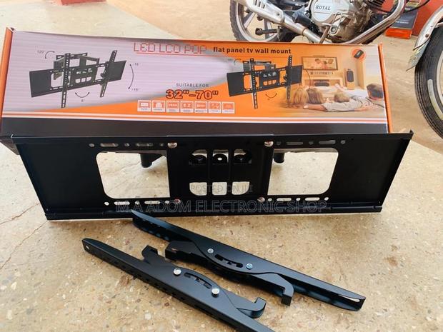 (32”-70”)Quality Full Motion Adjustable Wall Mount · Photo 2