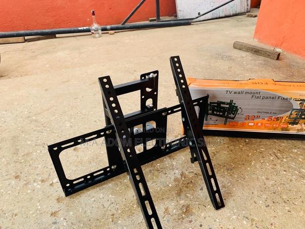 Quality Adjustable Corner Wall Mount for 32”-55” Tv · Photo 2