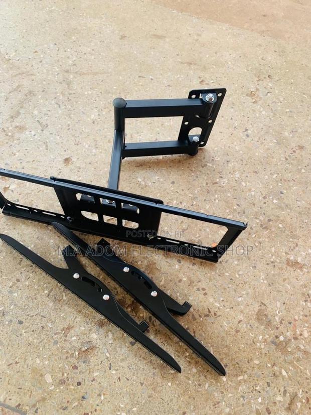 Stainless Steel Adjustable Corner Wall Mount(32-55”) · Photo 2